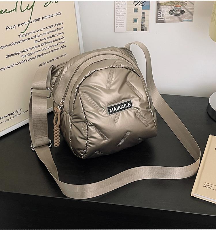 

Сумка через плечо, новая в этом году сумка для одежды из космического хлопка, модная и простая одежда-булочка, женская сумка-мессенджер