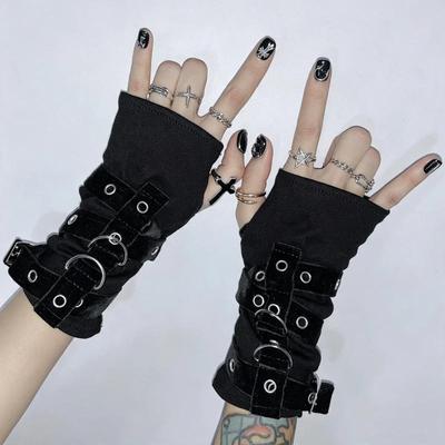Accessoarer – Handskar & Vantar