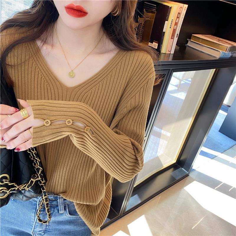 V-neck Knitted Bottoming Shirt Women's New Design Sense Niche Autumn and Winter Interior Chic Top White Average Size