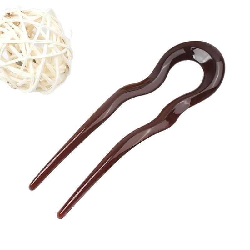 Elegant U-Shaped Wave Hairpin: Modern Chinese Style Accessory for Women's Bun and Ma Mian Skirt.