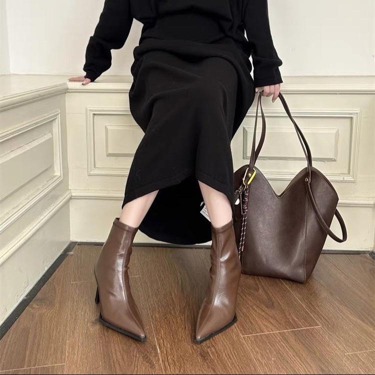 

Остроносые европейские и американские тонкие ботильоны на тонком каблуке, женские новые осенне-зимние ботильоны на высоком каблуке 2024 40 темно-коричневого