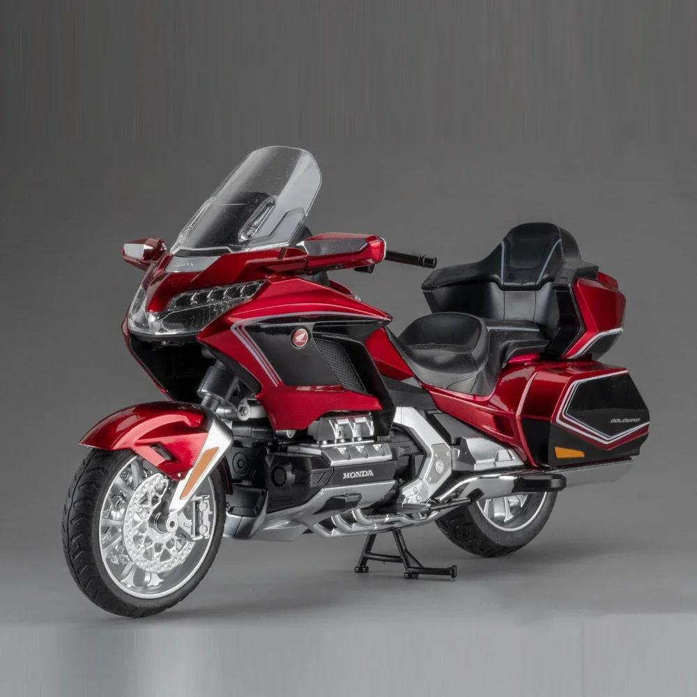 1:11 Honda Gold Wing GL800 2025 Motorcycles Models Cars Toys Rubber Tires with Light Music Miniature Model Toddler Kids Gifts