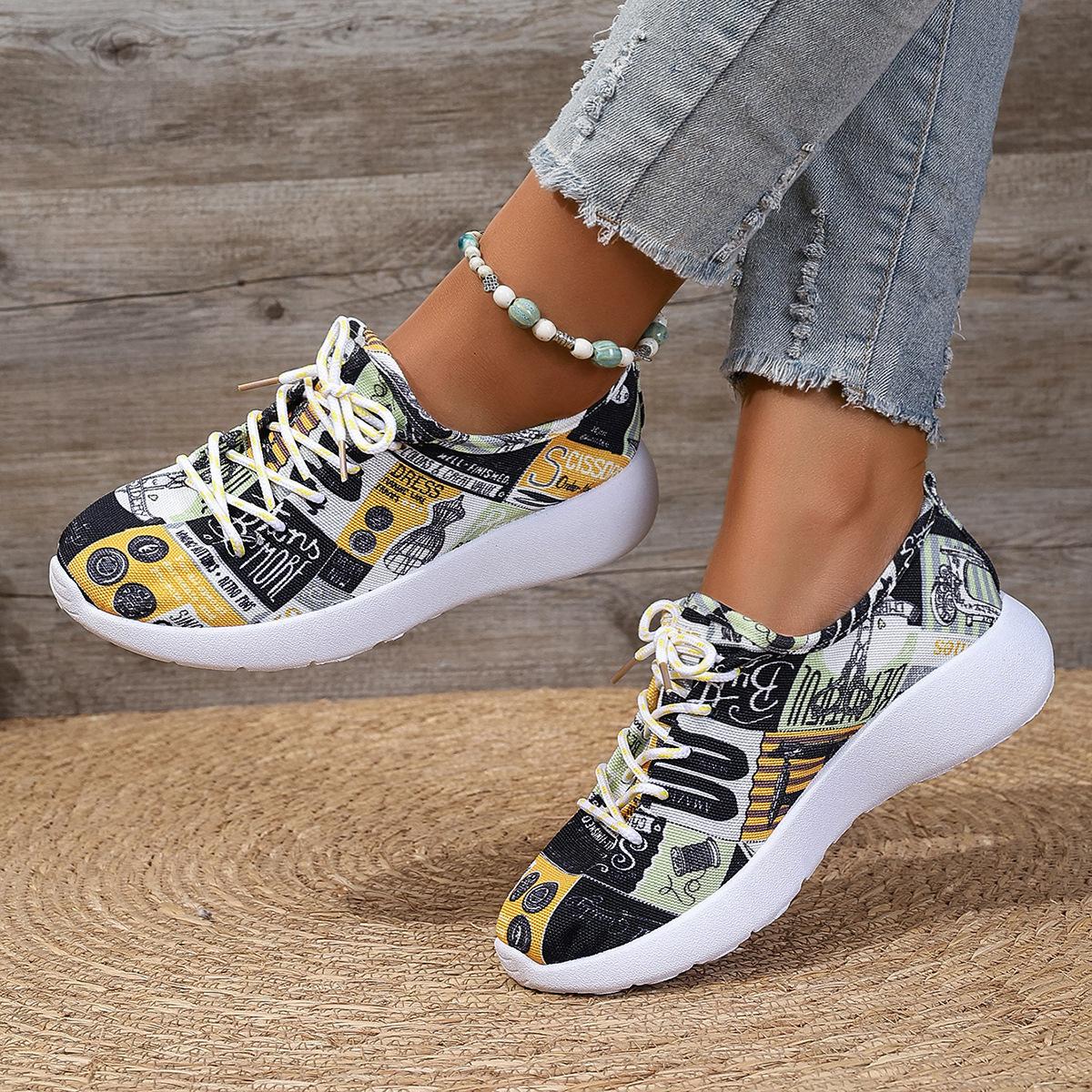 

Большие летние туфли 2024 года с низким верхом, повседневные туфли из старой пекинской ткани, женские туфли на мягкой подошве для мам, парусиновые туфли для студентов 42