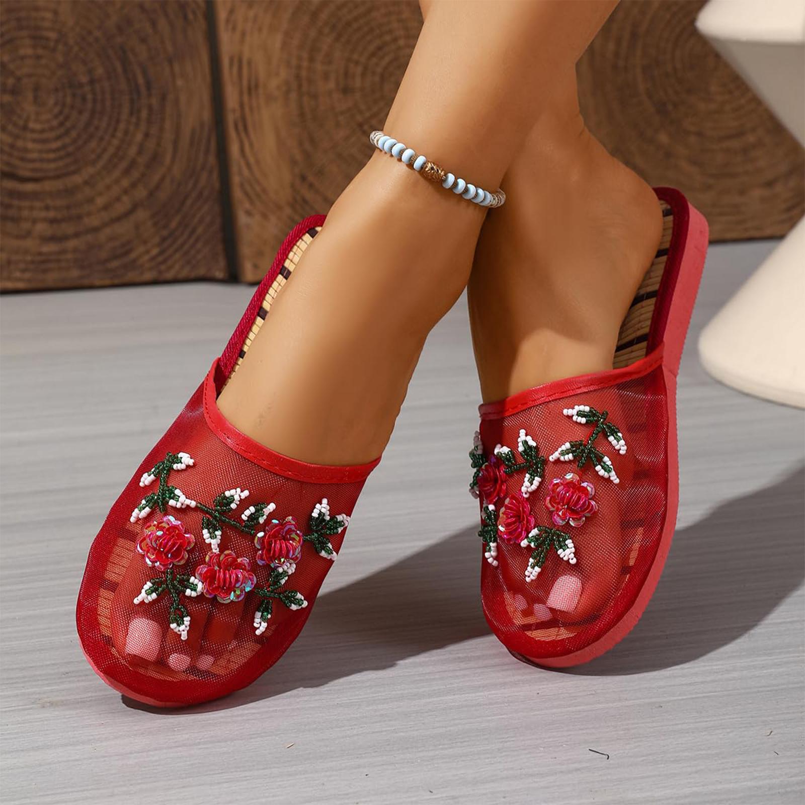 Damen Netz Bestickte Halbschalen-Rückenfreie Offene Zehenpartie Flache Mules Hausschuhe Leichte Atmungsaktive Indoor-Outdoor-Schuhe 39 rot