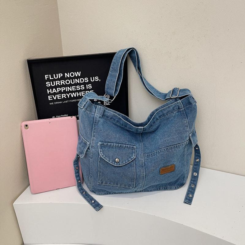 Street Style Denim Bag With Detail For Casual Daily Use