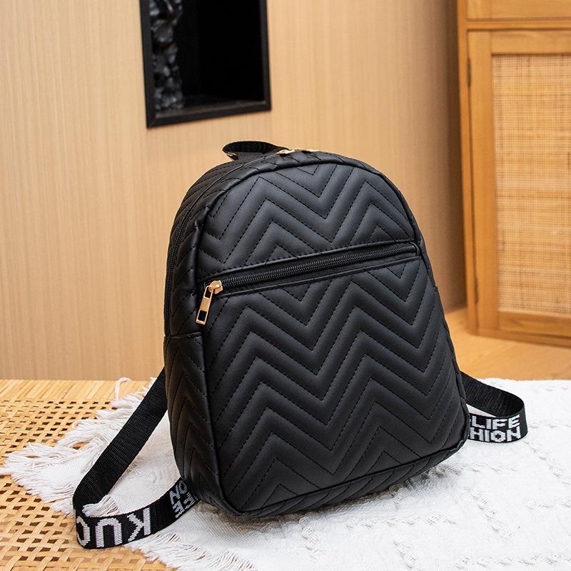 New trendy v-pattern backpack for women's spring and summer fresh, simple and fashionable small backpack