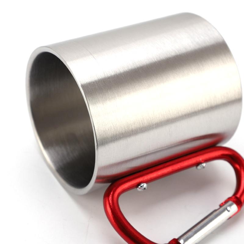 

220ML Stainless Steel Camping Mug Portable Outdoor Hiking Coffee Cup Drinks Cup with Carabiner (No FDA Certification) Silver