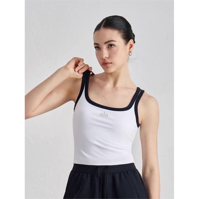 

American Retro Sports U-Neck Yoga Vest - Women s Fitness Top L/8