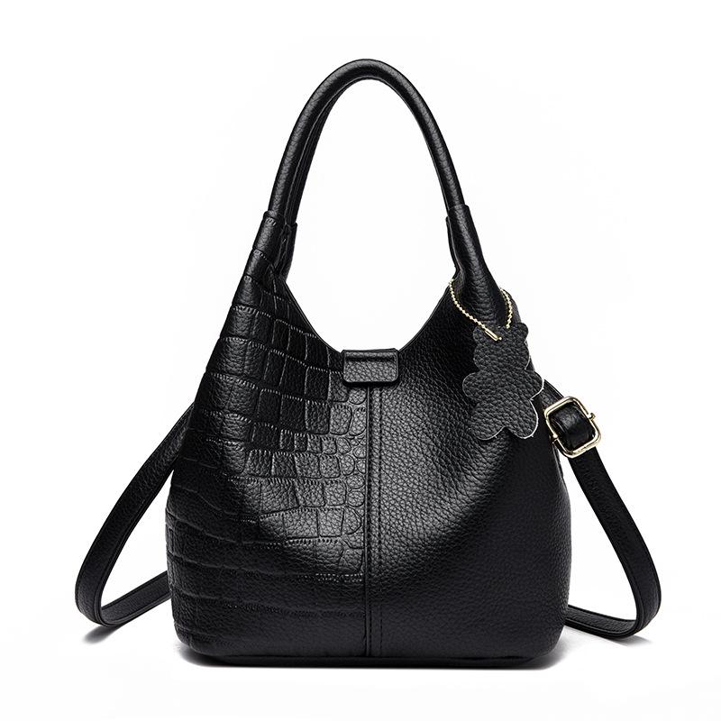 2025 High-End Genuine Leather Women's Shopping Basket Bag with Double-Sided Texture and Leather Tag.