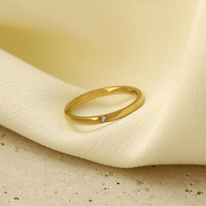 Vielseitiger Heißer Titanstahl 18K Vergoldet 316 Beliebter Ring Zirkon Paar Ehering Edelstahl Trendiger Schmuck Damen