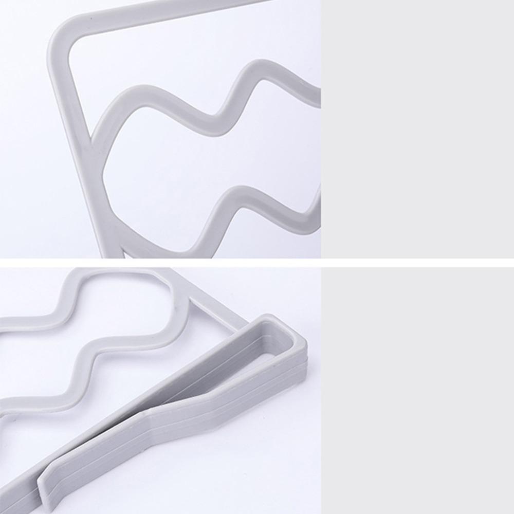 Plastic Shelf Dividers 25.5*27.5*3cm Wardrobe Dividers Simple Shelf Separators Closets