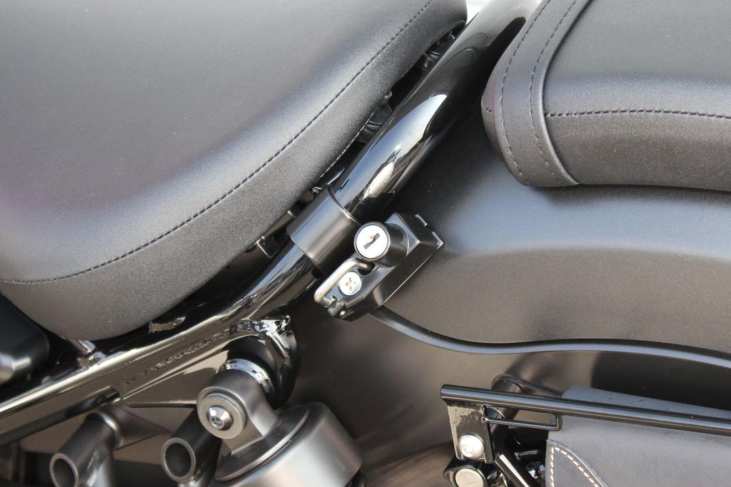 Kijima BM-05005 F650/800GS Motorradteile Helm Schloss Schwarz