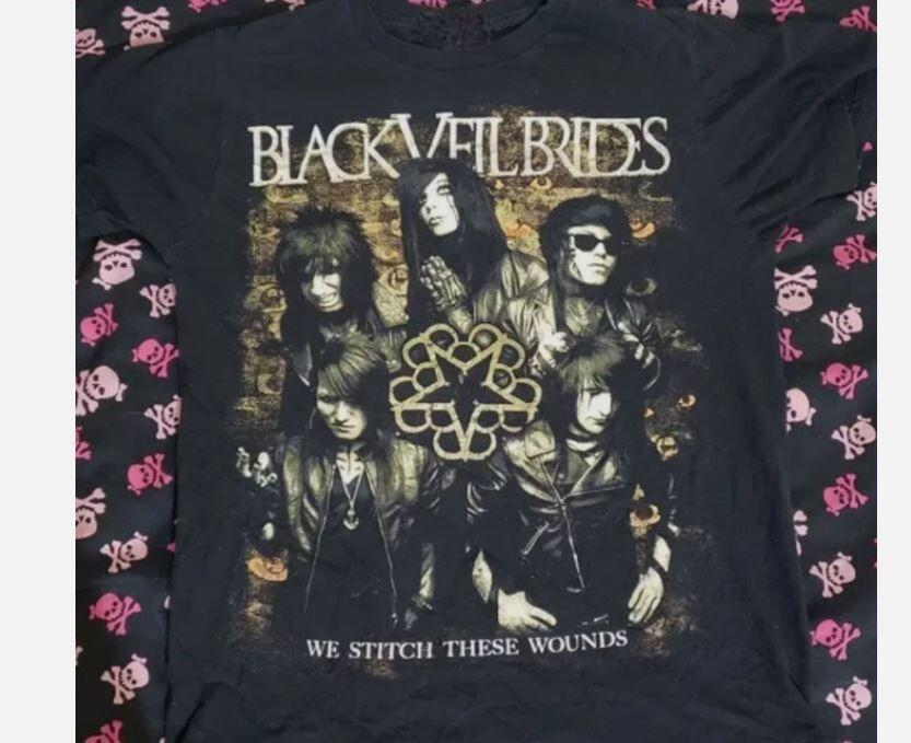 26 Veil Brides We Stitch These Wounds Cotton Black S-2345XL Unisex Shirt Unisex T-Shirt M