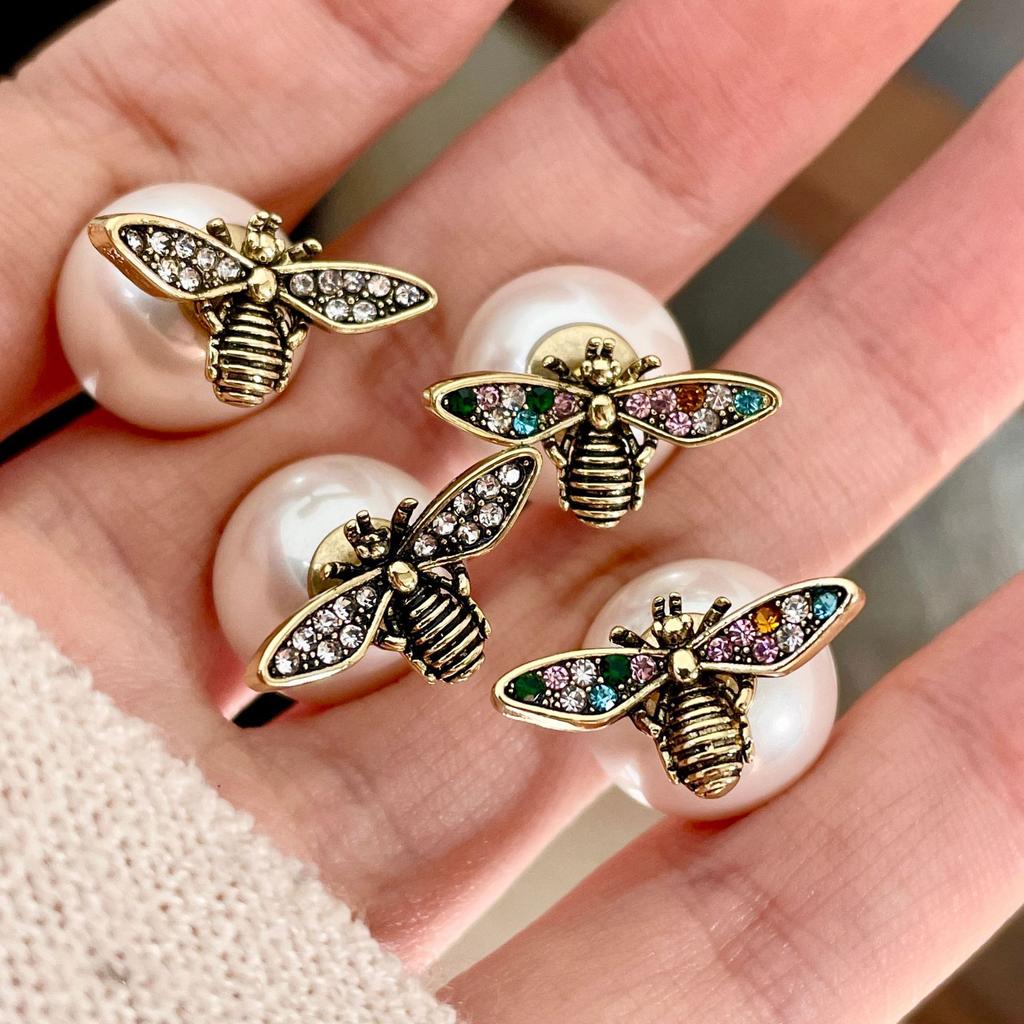 Europe and The United States Trend Retro Style Bee Pearl Earrings Light Luxury Female Fashion Niche Jewelry Party Banquet Gifts