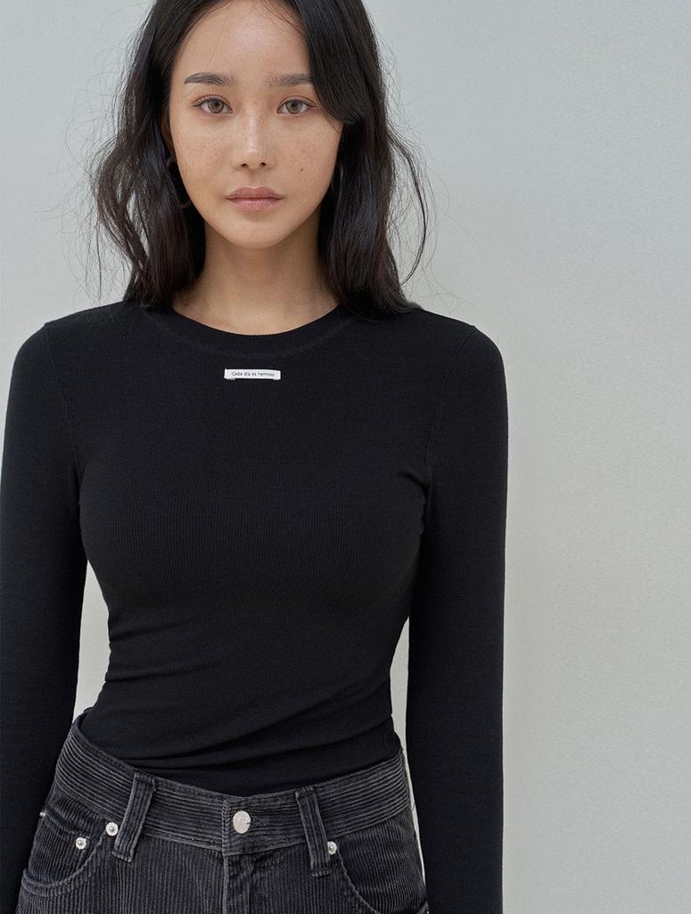 Memua Label Up Ribbed Slim T-Shirt (Black)