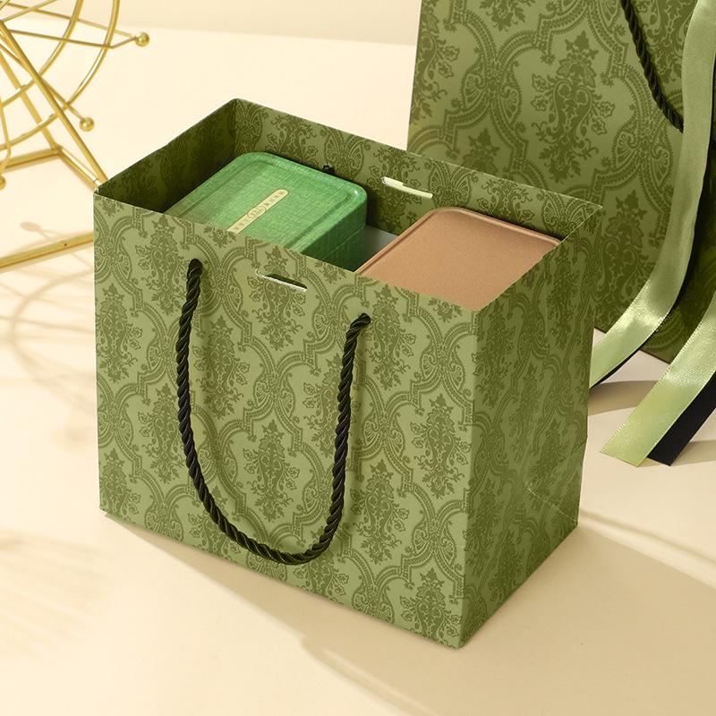 Green, Handheld Gift Bag, Companion Gift Packaging Bag, Light Luxury, Clothing, Candy, Storage, White Card Paper Bag