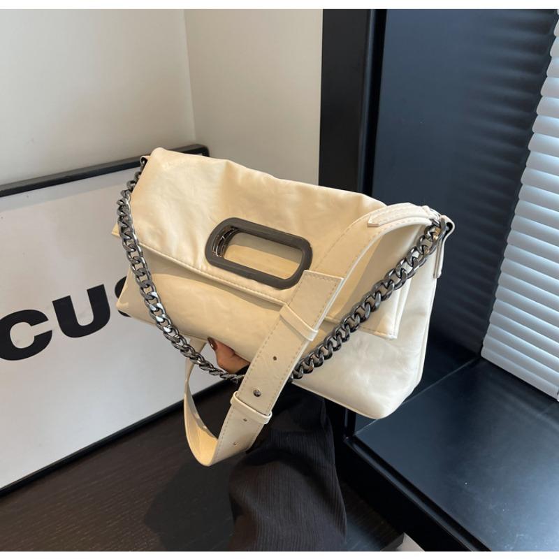 

Large capacity bag women s versatile new fashion shoulder messenger bag retro chain pillow bag