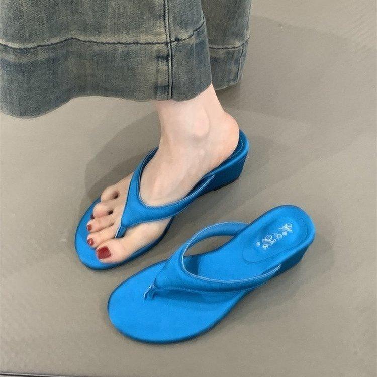 Temperament Slope Heel Pinch Foot Flip-flop Shoes Women's Shoes Wear 2025 Summer with Skirt Leopard Print Sandals High Heel Sandals