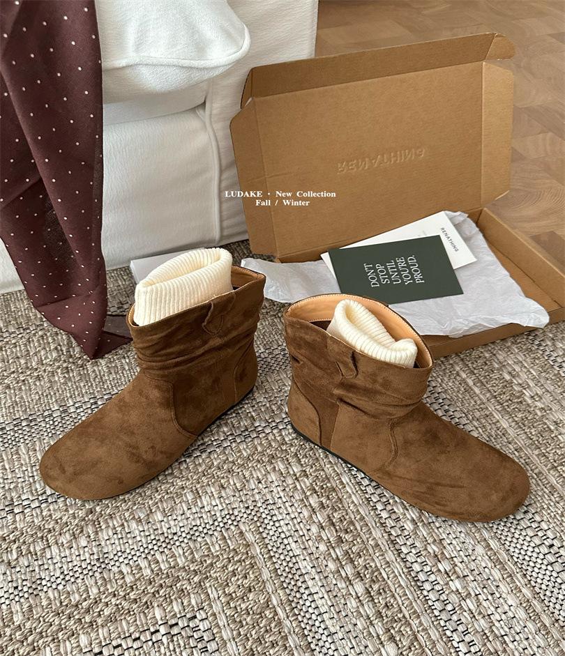 Women's Shoes 2025 Autumn and Winter European Station Retro Sleeve Stacking Boots Round Head Matte Short Boots