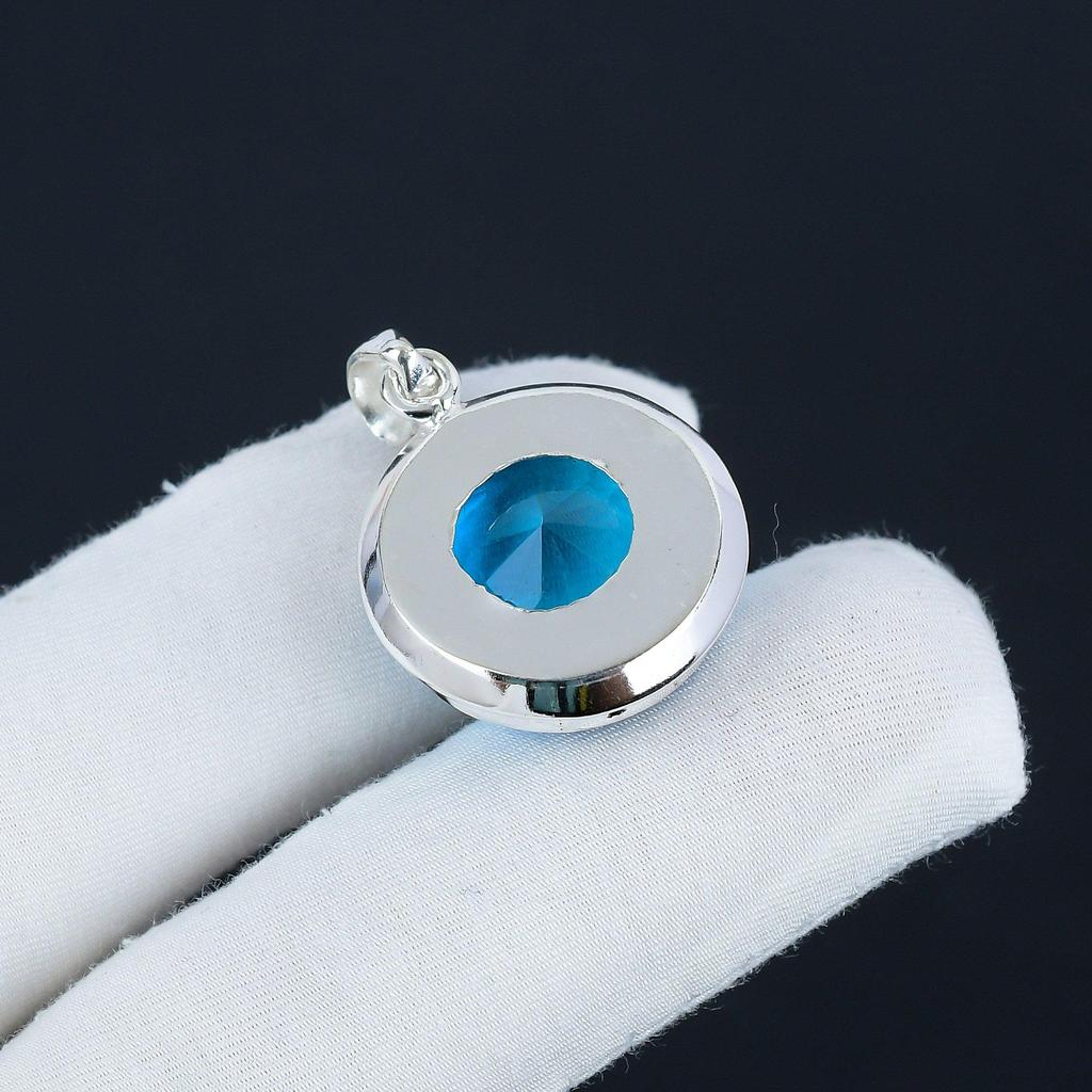 Vackert Siwss Blå Topas Ädelsten Silverhänge i 925 Sterling Silver - Handgjord Oval Design, Vardags Smycken Fest Smycken Gåva