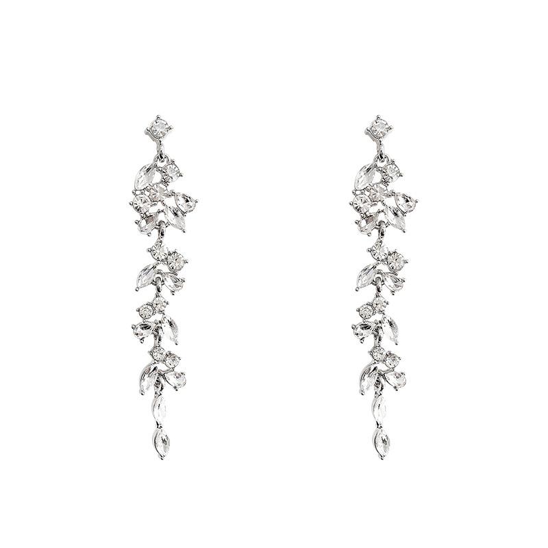 Light Luxury Tassel Leaf Earrings, Women's High-end Temperament, Glitter Diamond Long Earrings, New Explosive Earrings