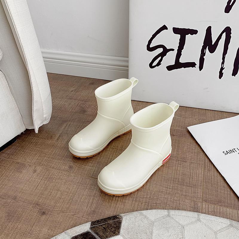 Rain shoes women's medium tube versatile casual trendy men's rain boots non-slip and wear-resistant fashion warm outer water boots overshoes