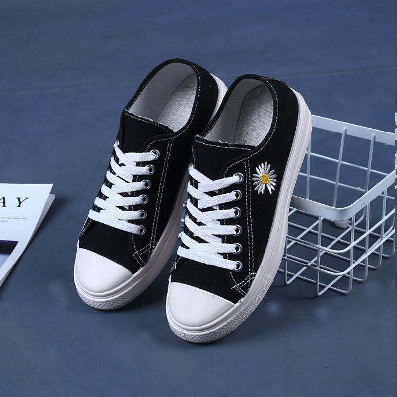 Canvas Shoes Female Student Korean Version Casual Flat Baseplate Shoes Small Daisy Lace-up Platform Shoes One Piece