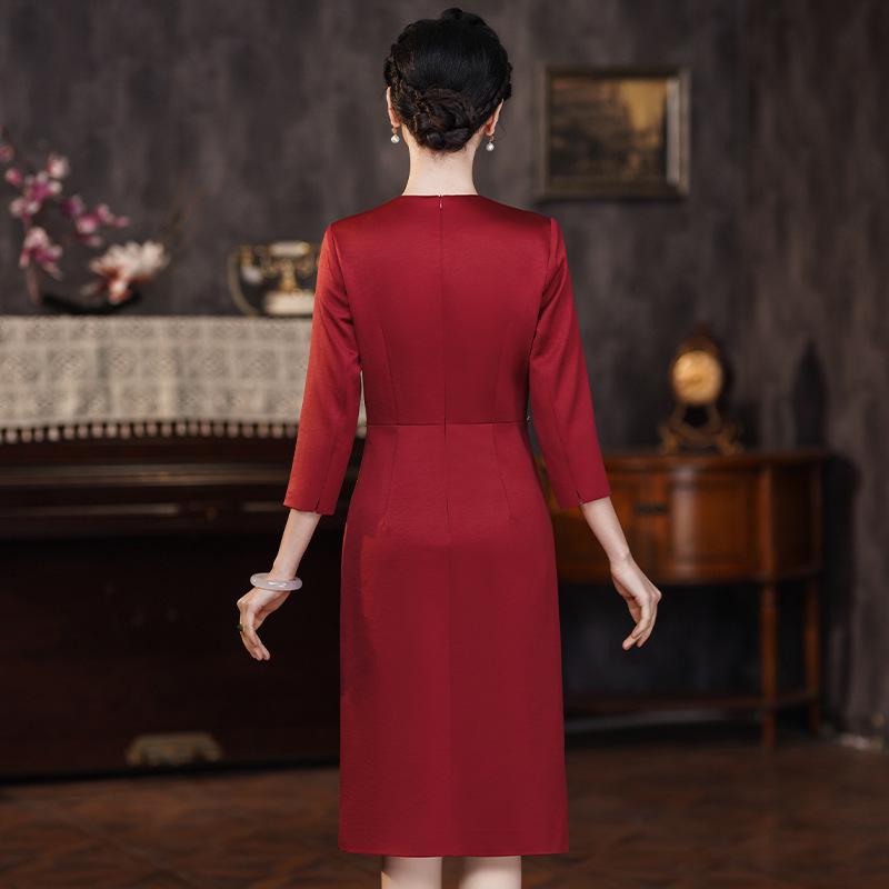 2024 Spring Elegant A-line Petite Mother of the Bride Dress for Weddings and Banquets