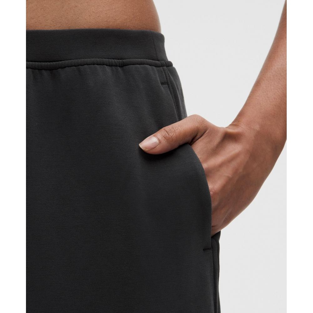 Lullulemon Lightweight Softstreme Mid-Rise Crop Pants Blk