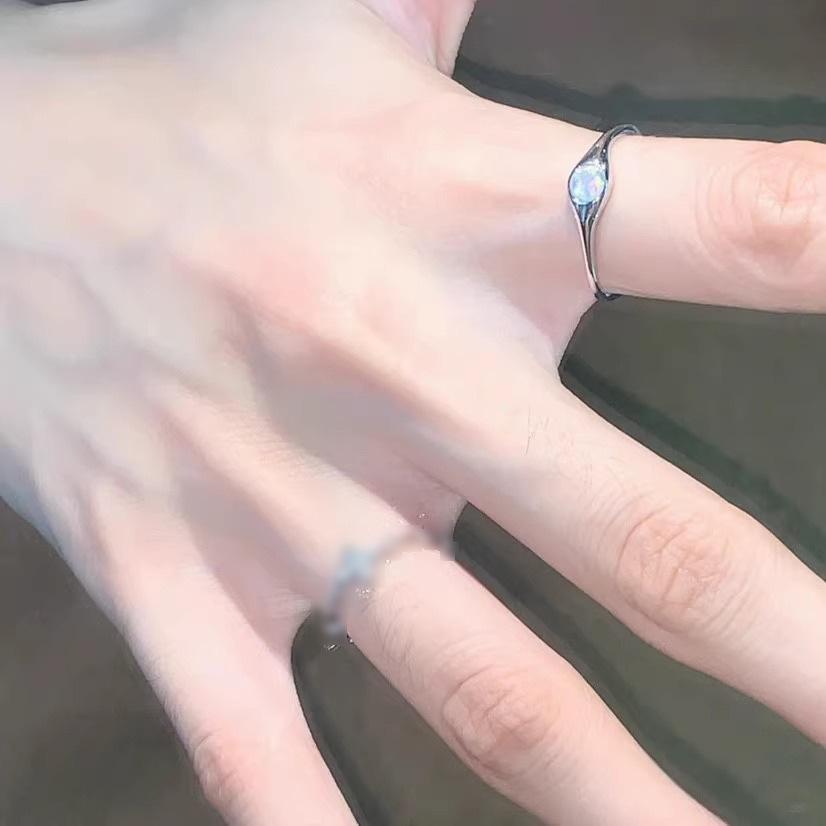 Simple Retro Glossy Inlaid Moonstone Ring Heavy Duty Atmospheric Senior Sense  Stacking Design Sense Open Ring Casual Everyday Dainty Minimalist Ring