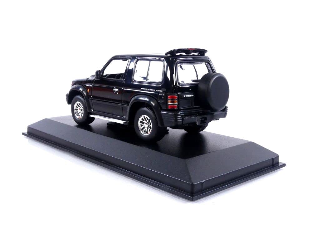 Maxichamps 940163370 Mitsubishi Pajero Collectible Miniature Car 143 SWB-1991-Black