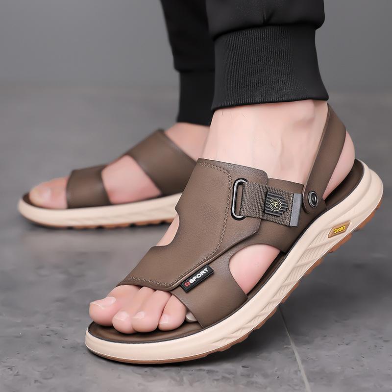 2025 Summer New Cool Slippers Youth Middle-aged Trend Men's Shoes Beach Shoes Breathable Men's Shoes Trend 2025