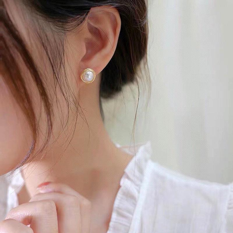 Hand-Woven Vintage Silver Stud Earrings with Freshwater Pearls 