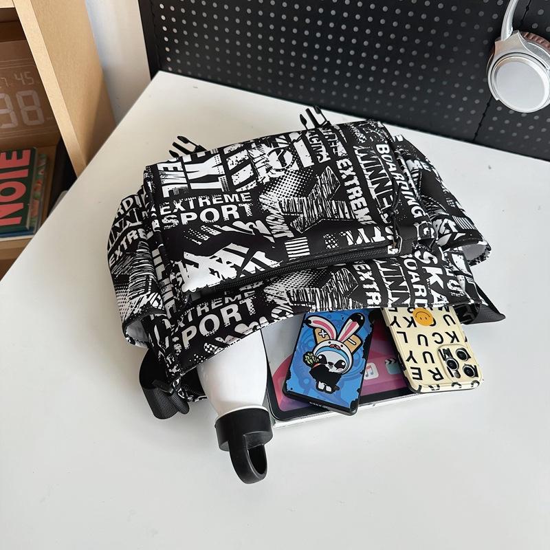 2024 Neue Street Herren- und Damen-Umhängetasche Großes Fassungsvermögen Bedruckte Schultertasche Koreanische Mode Studenten-Rucksack Aufbewahrungstasche