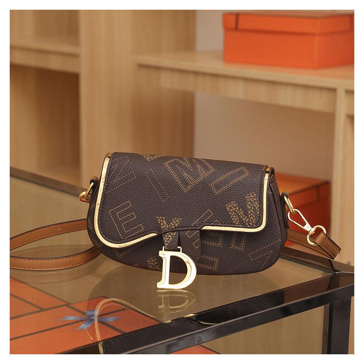 Luxusní designová kabelka Crossbody kabelky pro dámskou kabelku Taška přes rameno Casual Versatile Square bag Taška na polštář