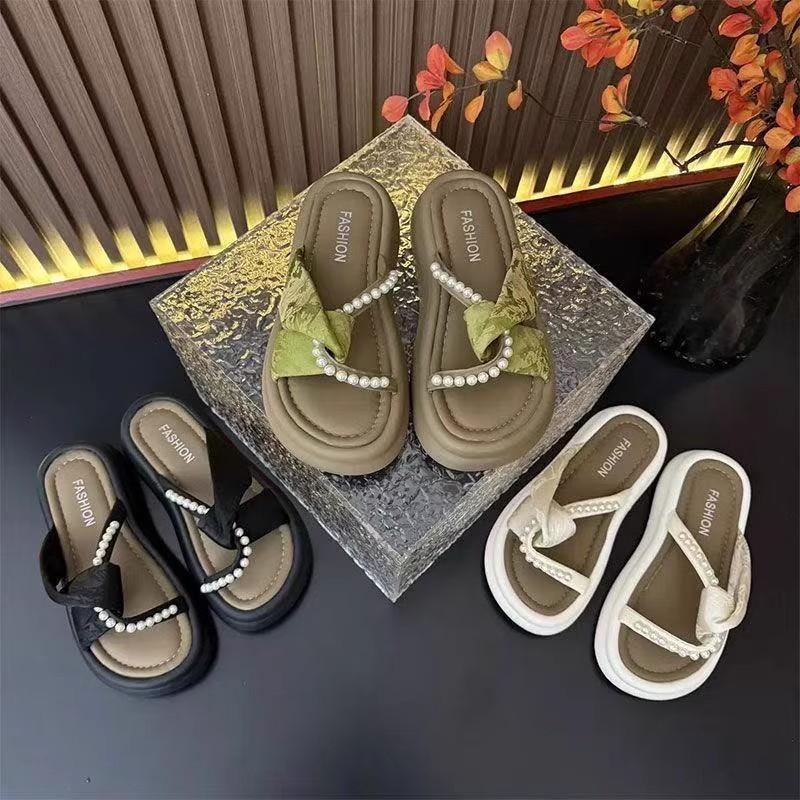 Cool slippers women's summer outer wear new medium and beautiful skirt versatile thick-soled slippers