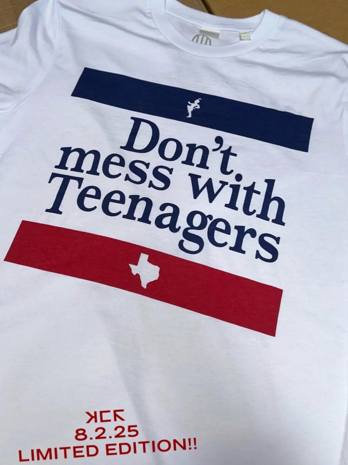 MCR My Chemical Romance Don’t Mess With Teenager Tour Arlington TX 2026 T-Shirt S