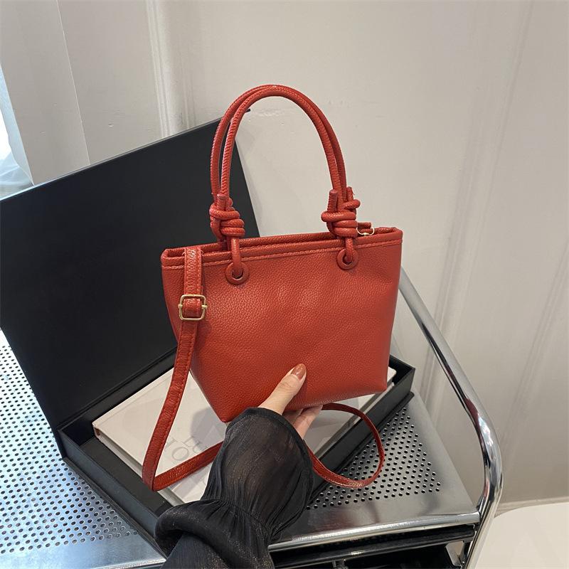 

Portable vegetable basket bag women s 2025 new trendy Korean niche bucket bag versatile red messenger bag bag червоний