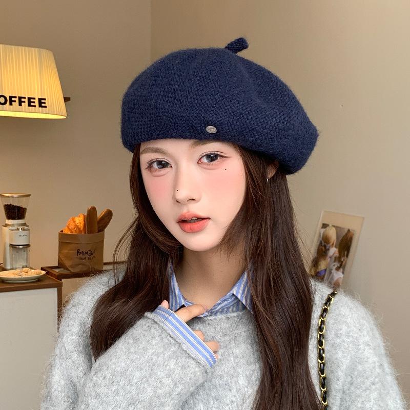 Autumn and Winter Knitted Beret Atmosphere Casual Literary Painter Hat Versatile Face Small Bud Hat Female