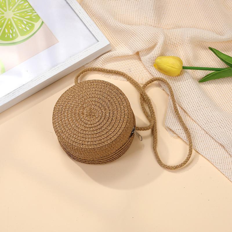 Children's bags Girls messenger bags New summer woven straw bags Seaside vacation girls round shoulder bag