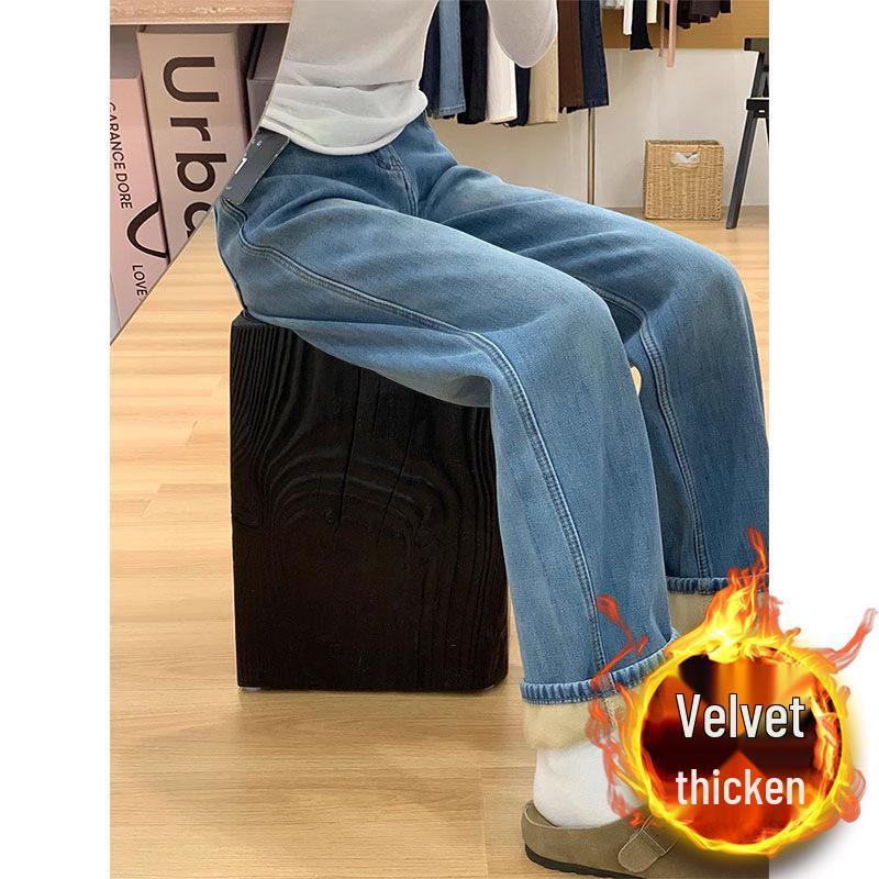 Women's Plus Size Fleece-Lined Wide Leg Winter Jeans: Pear Shape Slimming Design