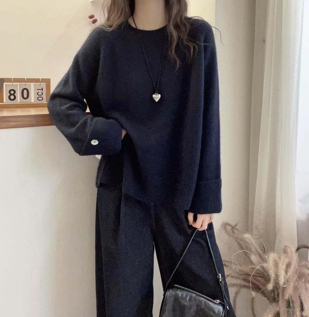 Women's European Style Rose Red Wool Sweater, 2026 Autumn/Winter, Loose Round Neck Knit Base Layer.