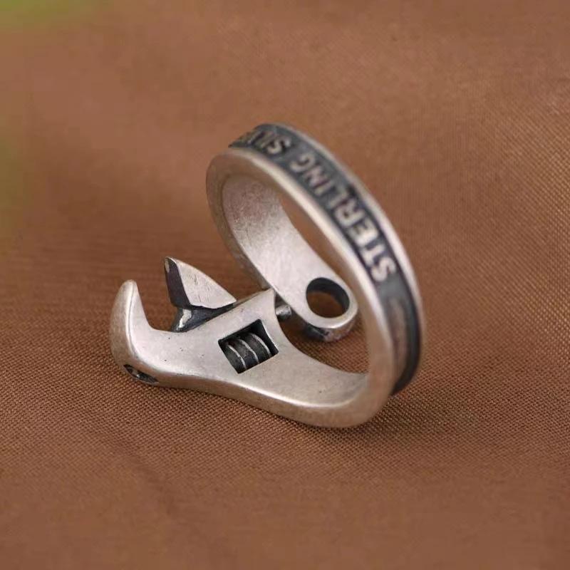 Werkzeug Schraubenschlüssel Offener Ring Silberbeschichtet Verstellbarer Ring Herren Motorrad Fahrrad Fahren Hip Hop Rock Trend Schmuck