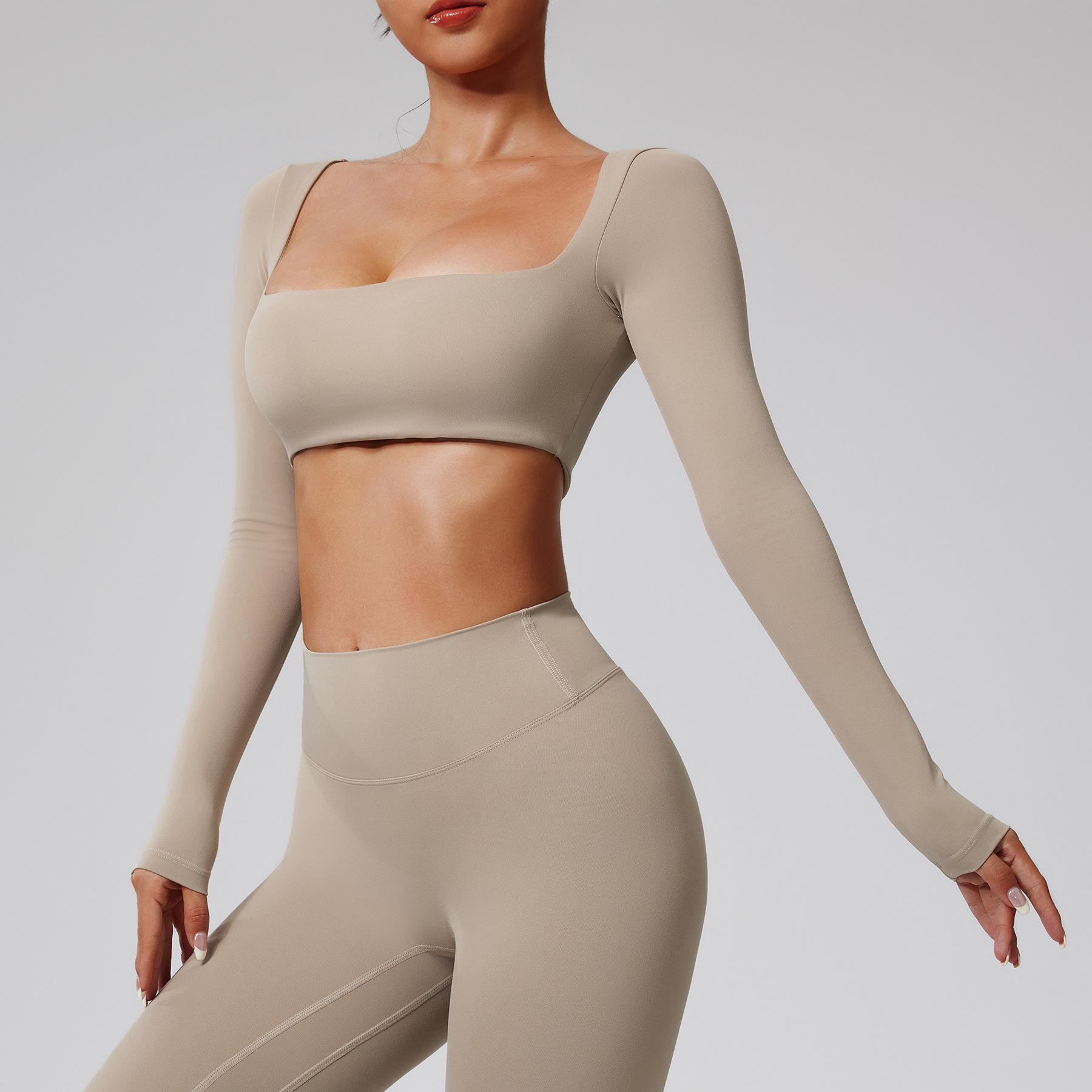 

Женский топ для йоги с длинными рукавами и накладками на грудь — быстросохнущий, с высокой талией, облегающий для бега и фитнеса (Осень зима)