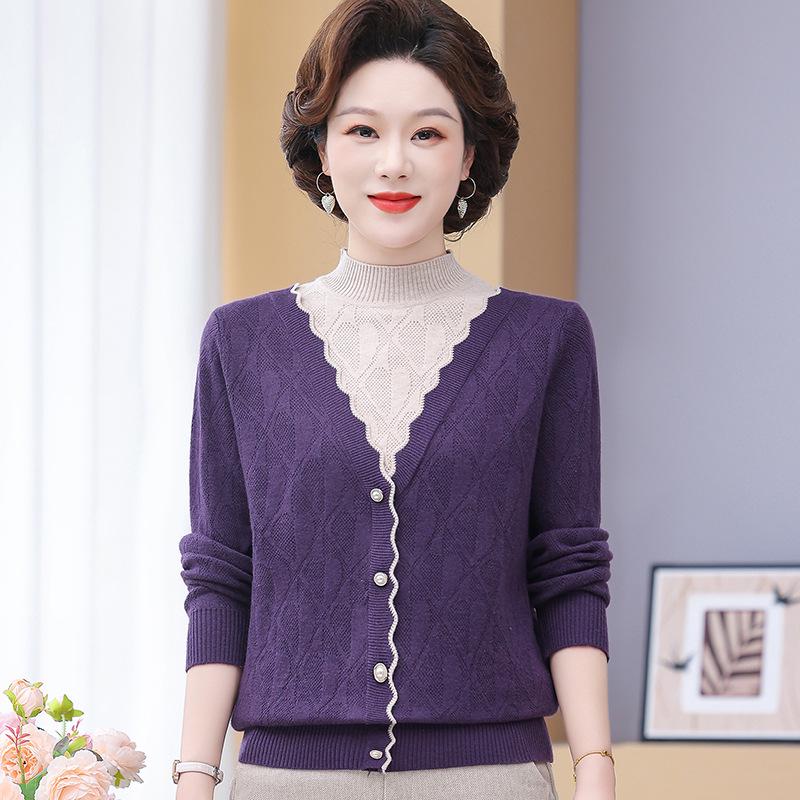 Autumn Fashion: Stylish Knit Two-Piece for Middle-Aged and Elderly Women