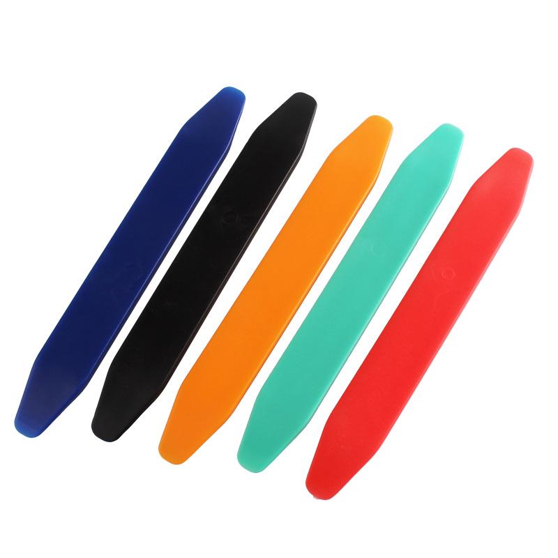 4-Piece Car Audio/Dash Cam Installation Tool Set: Small, Medium, Plastic Crowbars for Modification & Removal.