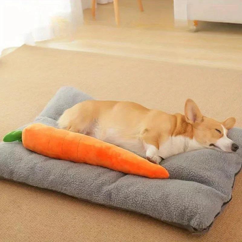 Lovely Carrot Plush Toy Squeaky Pet Chew Toy Cuddly Pillow for Pets Pet Plush Toy Puppy Plush Toys for Small Dogs