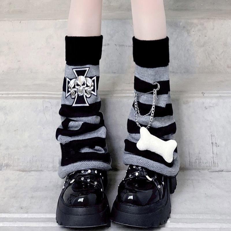 Calentadores de Piernas de Punto Rayados Góticos Punk Calaveras Cruces Adornos Cubre Pies Piernas Calcetines Largos Holgados Acampanados para Mujeres Niñas