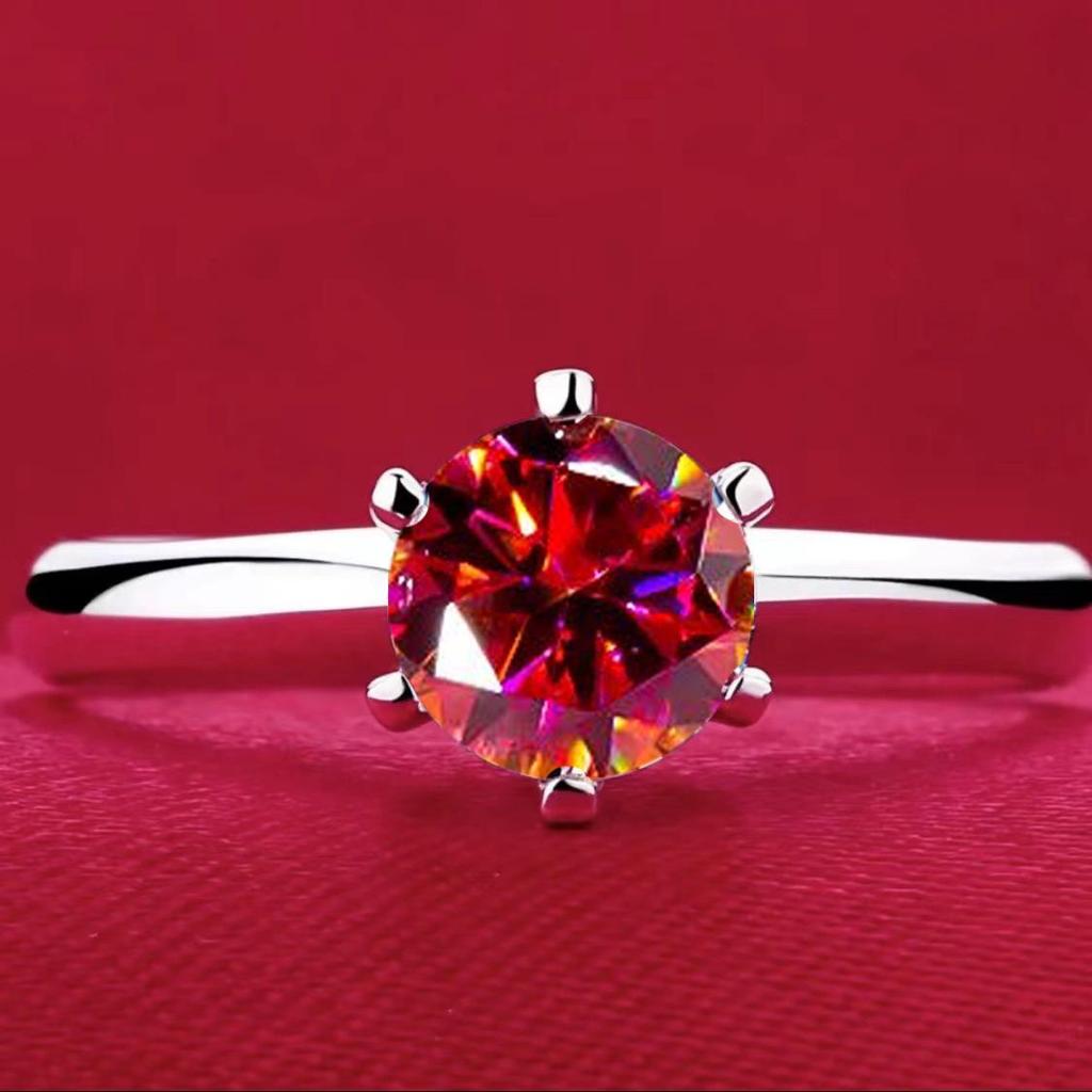 Popular In Japan and South Korea, T Family Classic One-Carat Moissanite Ring for Women