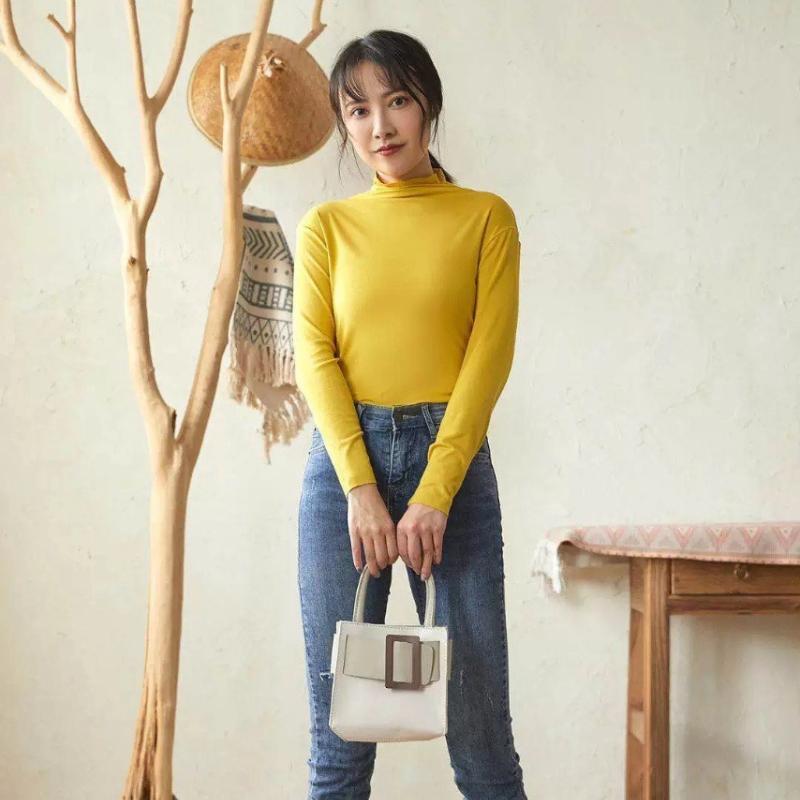 Women's Basic Half-High Neck Base Layer Top Slim Fit Long Sleeve T-Shirt Inner Wear